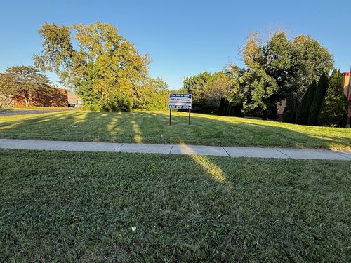 4671 Old Tavern Rd, Lisle, IL, 60532-1079 | Card Image