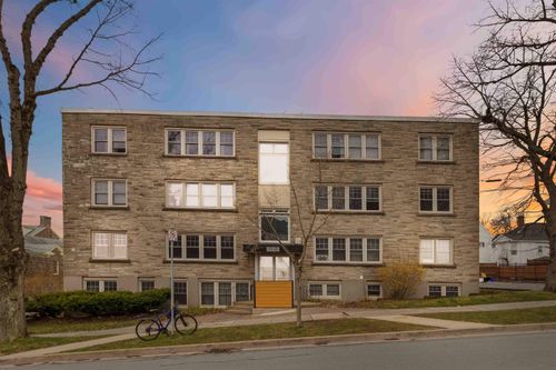 32-1510 Lilac St, Halifax, NS, B3H3W3 | Card Image