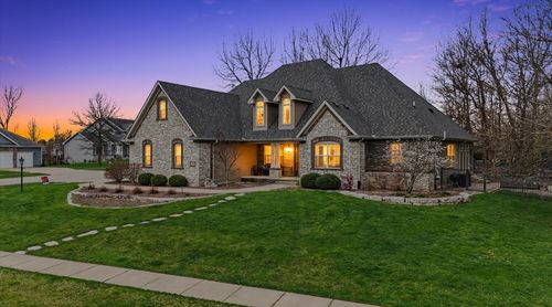 1505 Cottonwood Ct, Mahomet, IL, 61853-7611 | Card Image