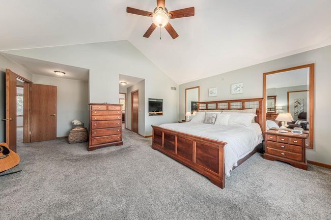 S75W17553 Harbor Circle, Condo with 2 bedrooms, 2 bathrooms and null parking in Muskego WI | Image 23
