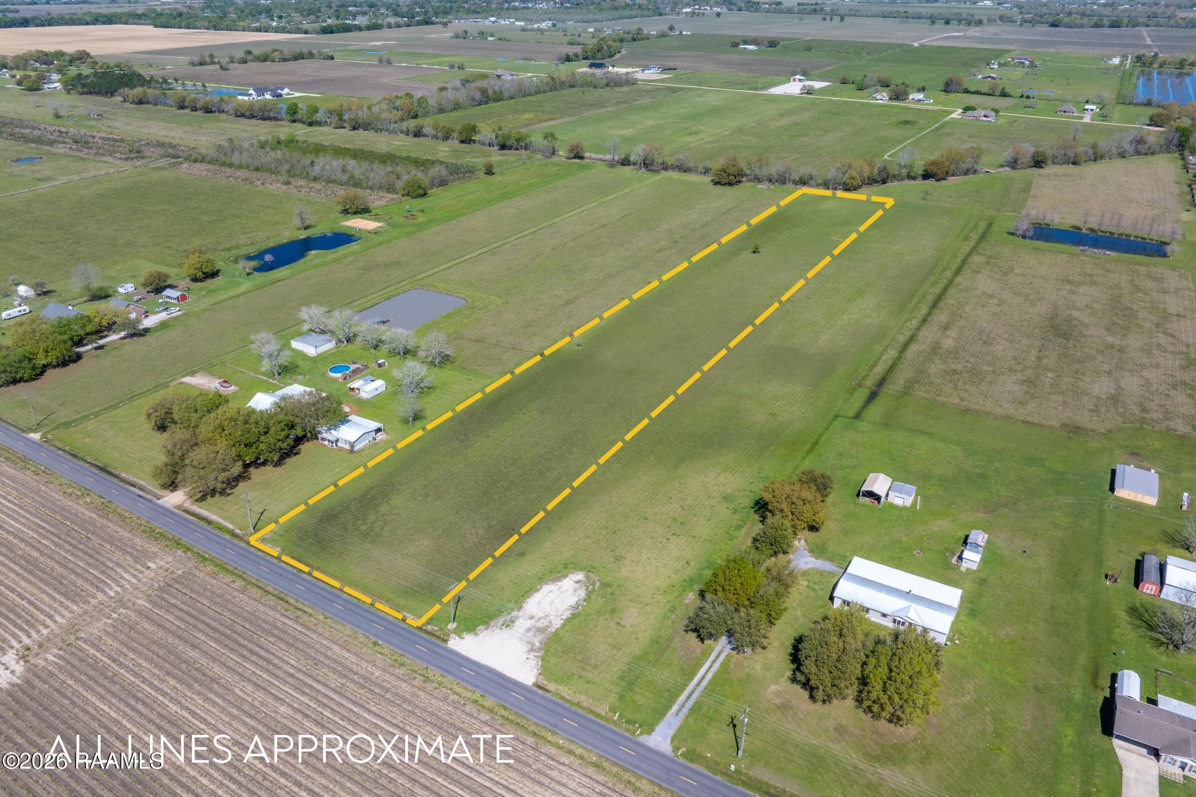 Land in Duson