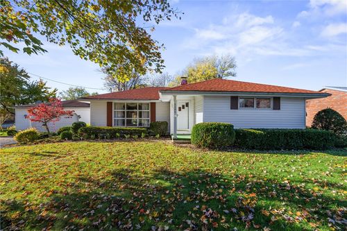 8324 Lamor Rd, Mercer, PA, 16137-3122 | Card Image