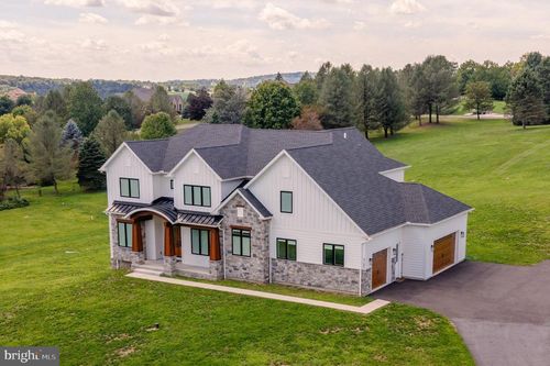 4280 E Wyndemere Circle, Schnecksville, PA, 18078 | Card Image