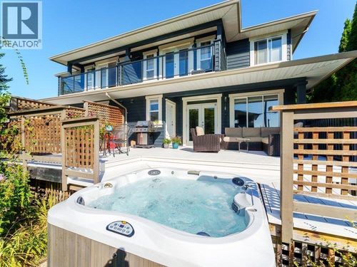 331 W 14th St, North Vancouver, BC, V7M1P5 | Card Image