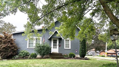 99 Adams St, Berea, OH, 44017-2108 | Card Image