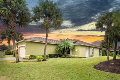 9692 Sw Lindale Trace Boulevard, House other with 3 bedrooms, 2 bathrooms and null parking in Port St Lucie FL | Image 1