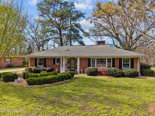 147 Honey Pod Farm Rd, Washington, NC, 27889-5262 | Card Image