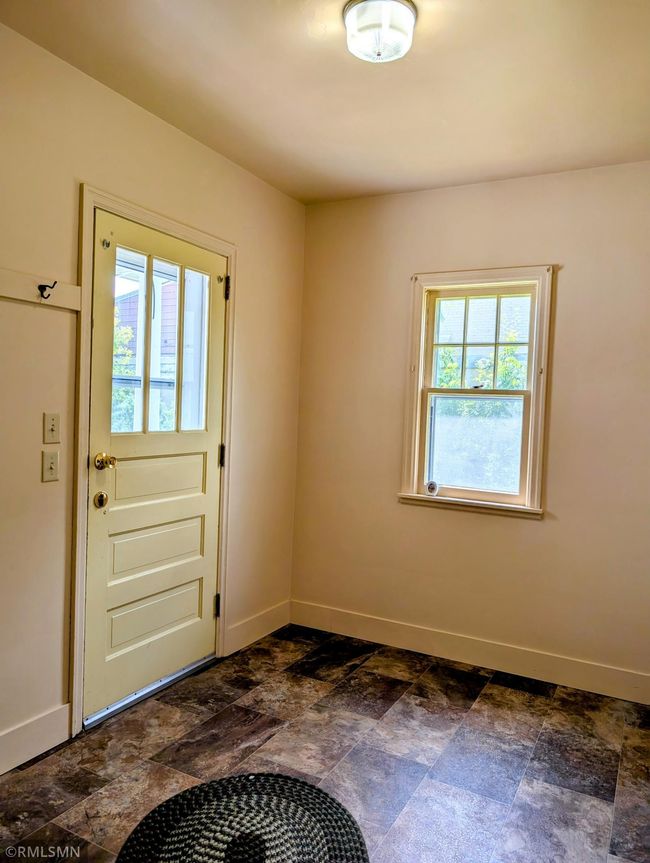 Back foyer | Image 50