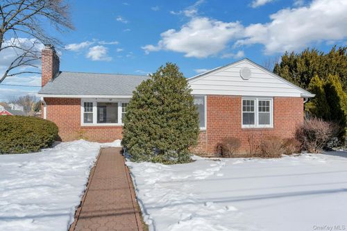 37 Fowler Ave, Yonkers, NY, 10701-6758 | Card Image