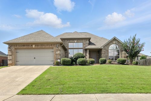 6137 Remington Dr, Bryant, AR, 72022-7526 | Card Image