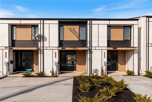 2119 Rose St, Pittsburgh, PA, 15219-4852 | Card Image