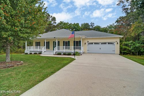 613 Westchester Dr, Crossville, TN, 38558-7406 | Card Image