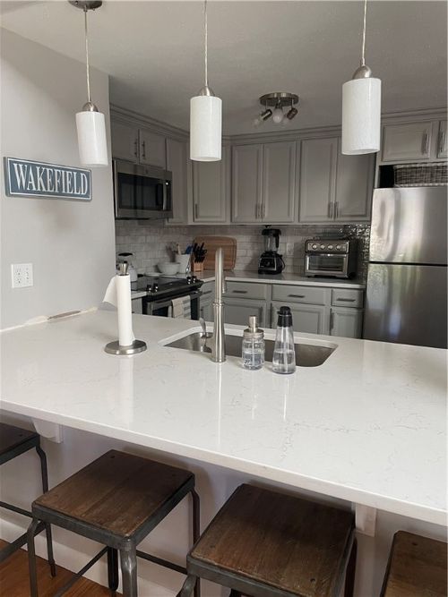 unit-d3-222 Sweet Allen Farm Rd, South Kingstown, RI, 02879-2411 | Card Image