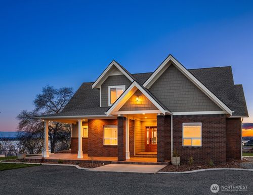 2762 Elgin Rd Ne, Moses Lake, WA, 98837-9760 | Card Image