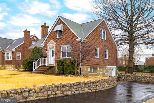 8109 Bradford St, PHILADELPHIA, PA, 19152-2906 | Card Image