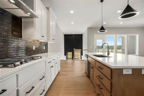 16983 S Cheshire St, Olathe, KS, 66062-7817 | Card Image