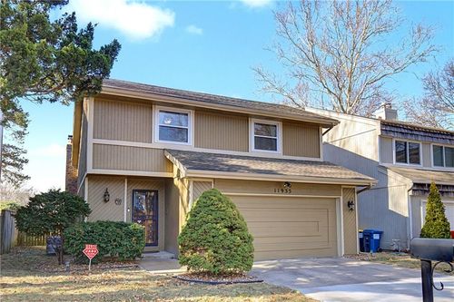 11935 W 66th St, Shawnee, KS, 66216-2717 | Card Image