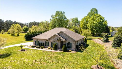 4507 N Nc Highway 16, Conover, NC, 28613 | Card Image