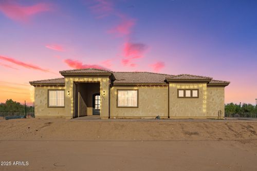 1111 S 350th Ave, Tonopah, AZ, 85354-8728 | Card Image