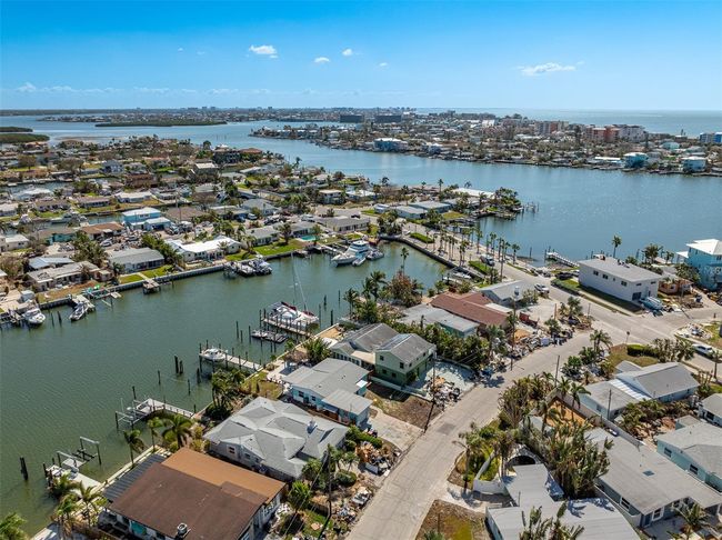 513 S Bayshore Dr, House other with 2 bedrooms, 2 bathrooms and null parking in MADEIRA BEACH FL | Image 34
