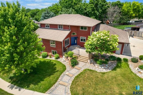 4513 S Southridge Dr, Sioux Falls, SD, 57105-7060 | Card Image