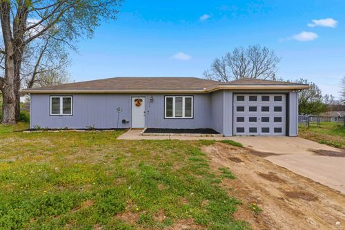 319 Palomino Ln, Ogden, KS, 66517-4033 | Card Image