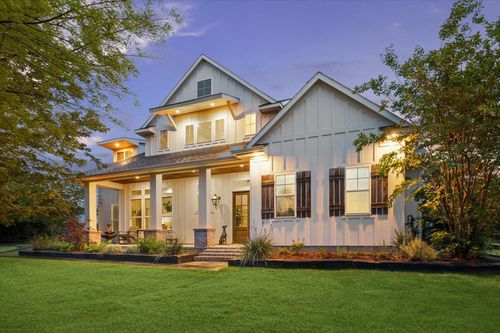 1815 Charter St, Columbus, TX, 78934-2913 | Card Image