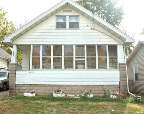 2322 W Marquette St, Peoria, IL, 61605-3255 | Card Image