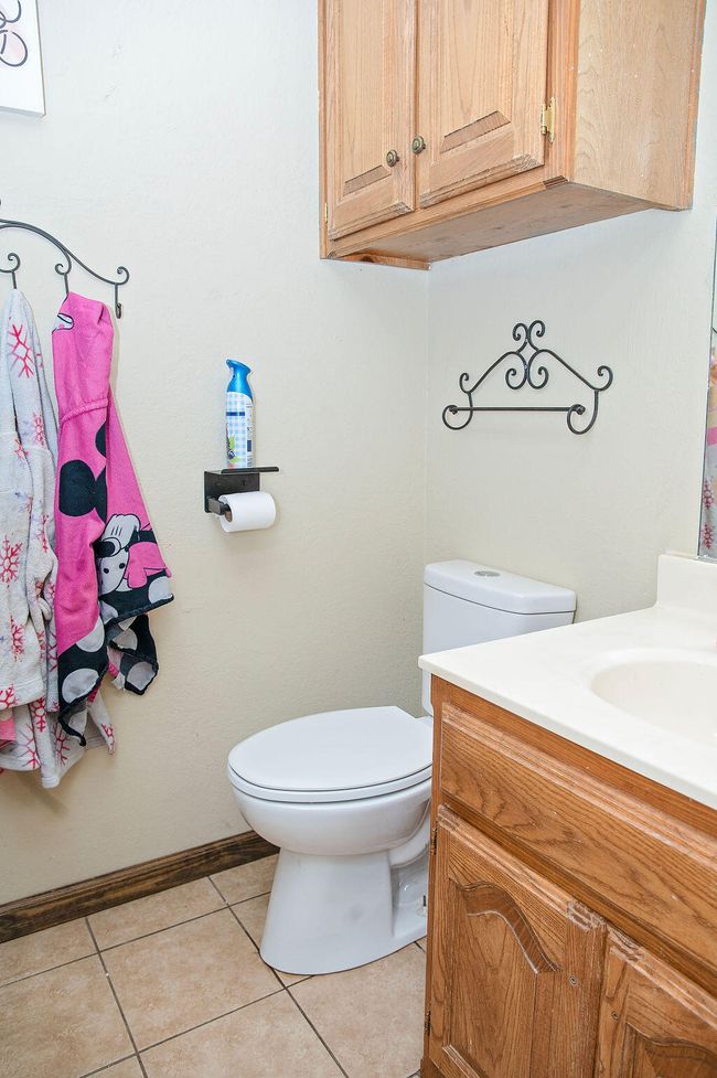 1560 State Highway 214, House other with 3 bedrooms, 3 bathrooms and null parking in Plains TX | Image 23