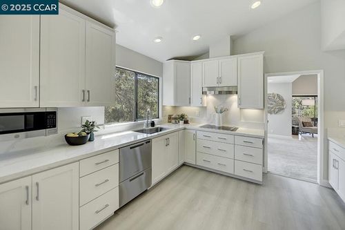 apt-1-3612 Rossmoor Pkwy, Walnut Creek, CA, 94595-3810 | Card Image