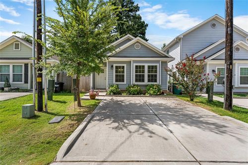 16887 Balmoral, Montgomery, TX, 77316-2903 | Card Image
