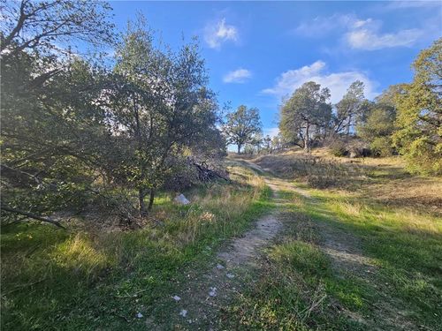 58111 Lark Ln, North Fork, CA, 93643-9555 | Card Image