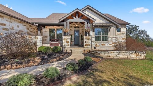 619 Cambridge Dr, New Braunfels, TX, 78132-5238 | Card Image