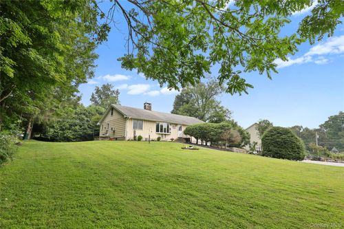 147 Peaceable Hill Rd, Brewster, NY, 10509-3024 | Card Image