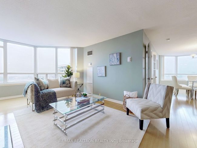 1015 - 610 Bullock Dr, Condo with 2 bedrooms, 2 bathrooms and 2 parking in Unionville ON | Image 7