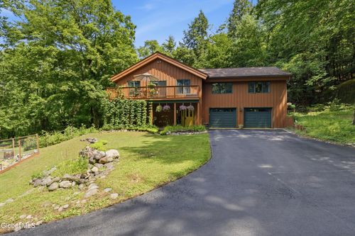 30 Constitution Way, Queensbury, NY, 12804-6976 | Card Image