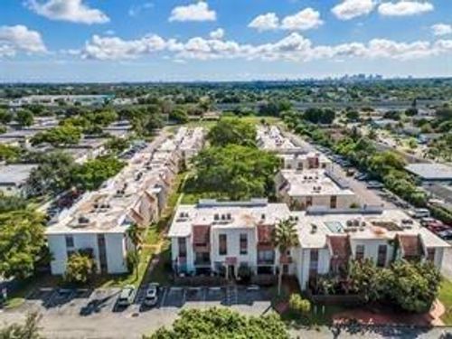apt-102-1744 Nw 55th Ave, Lauderhill, FL, 33313-4851 | Card Image
