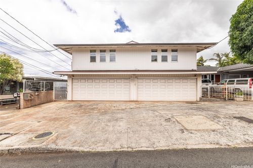 648 10th Ave, Honolulu, HI, 96816-2225 | Card Image