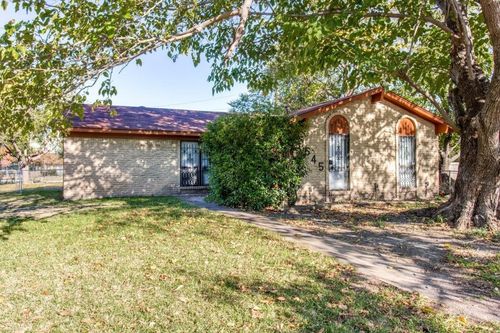 9645 Limestone Dr, Dallas, TX, 75217-2736 | Card Image