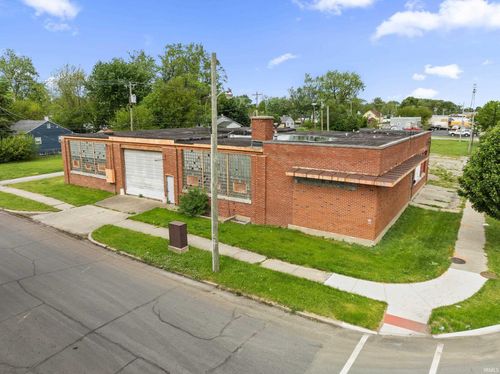 3719 W Western Ave, South Bend, IN, 46619-2838 | Card Image