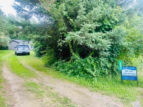 3553 Lee Hill Rd, Mayville, MI, 48744-9723 | Card Image