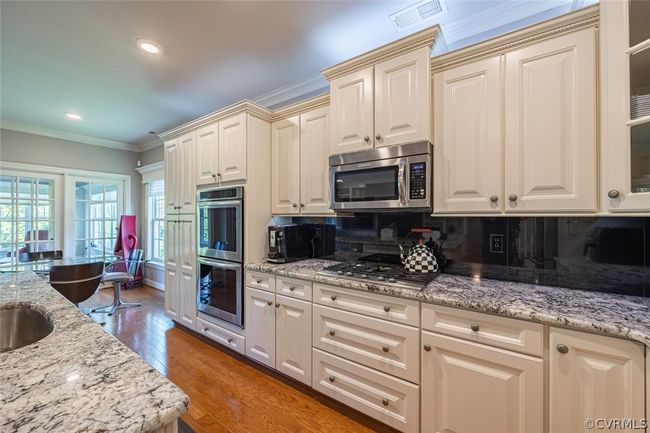 909 Belva Lane, Condo with 3 bedrooms, 2 bathrooms and null parking in Glen Allen VA | Image 10