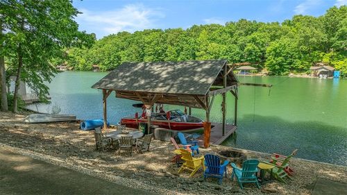 38 Kintyre Ln, Bella Vista, AR, 72715-5522 | Card Image