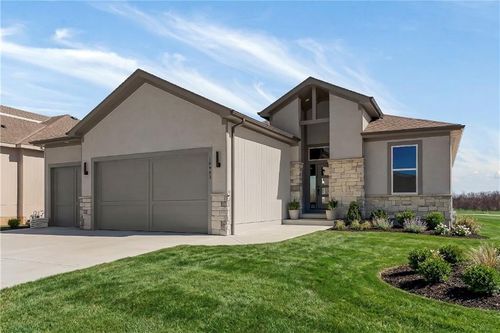 16983 S Cheshire St, Olathe, KS, 66062-7817 | Card Image