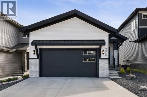 220 Precedence View, Cochrane, AB, T4C2W8 | Card Image