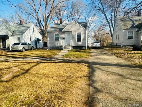 19930 Strasburg St, Detroit, MI, 48205-1636 | Card Image