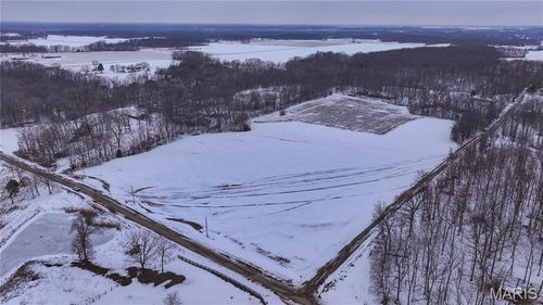 RR E 2300 Avenue N, Brownstown, IL, 62418 | Card Image