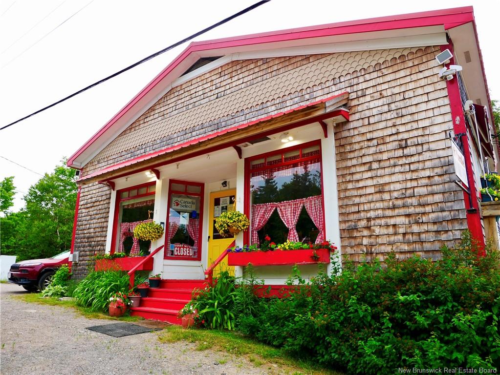 Residential in Fairhaven 4