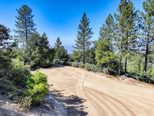 41500 Auberry Road, Auberry, CA, 93602 | Card Image