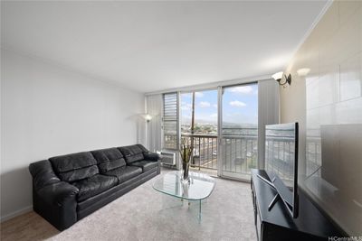 New carpet & new blinds complement the gorgeous ceramic tiling on the wall. | Image 2